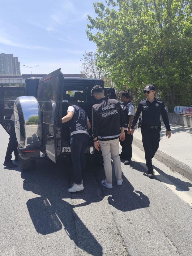 Emniyet Müdürlüğü Trafik Denetleme Büro Amirliğimize bağlı ekiplerce denetimlerimiz tüm hızıyla devam etmektedir.