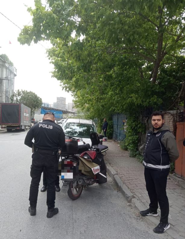 Kaymakamlığımız koordinesinde okul çevresi uygulama ve  denetimlerimiz tüm hızıyla devam etmektedir.